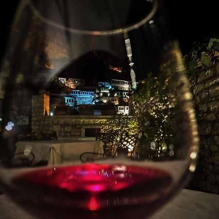 Boutique Hotel Muzaka Berat Dış mekan fotoğraf