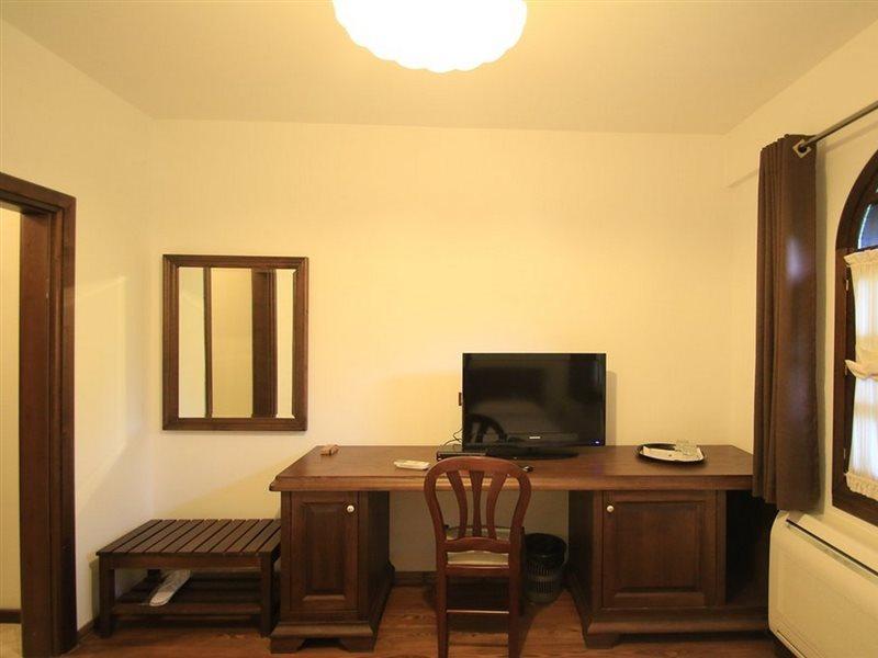 Boutique Hotel Muzaka Berat Dış mekan fotoğraf