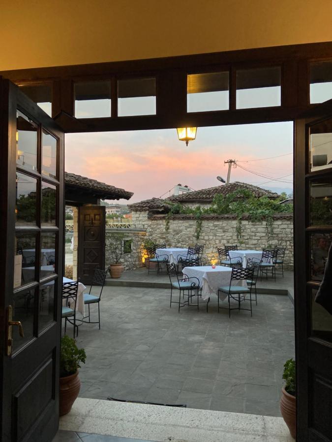 Boutique Hotel Muzaka Berat Dış mekan fotoğraf