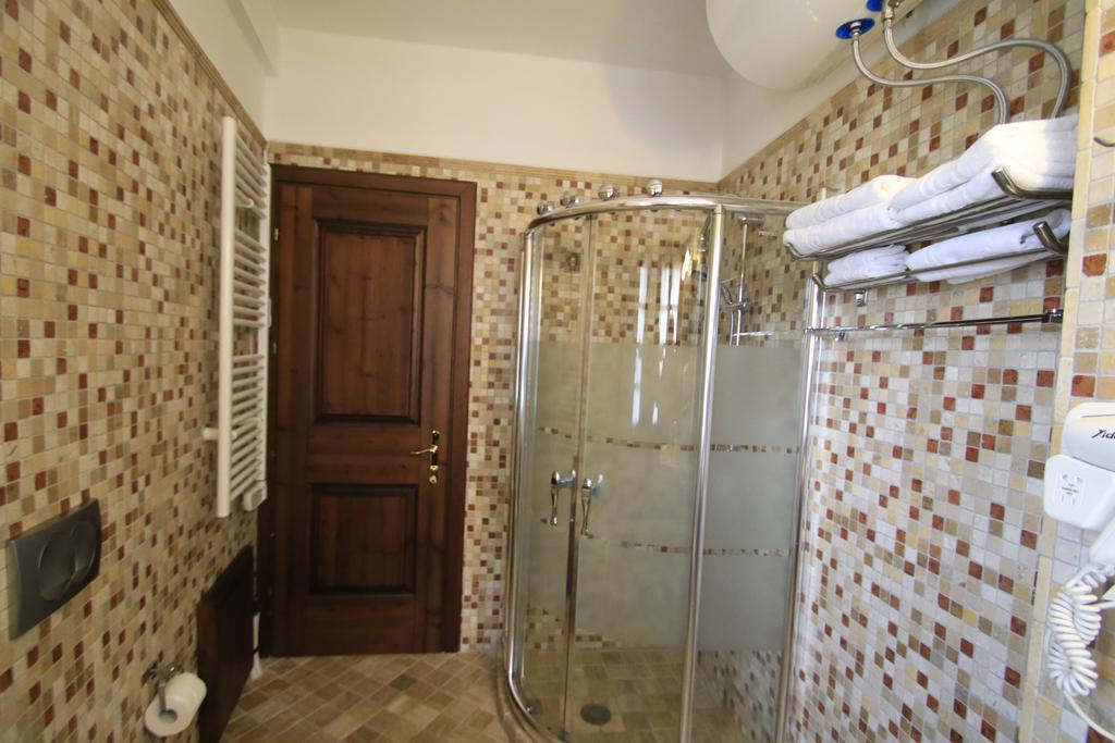 Boutique Hotel Muzaka Berat Dış mekan fotoğraf