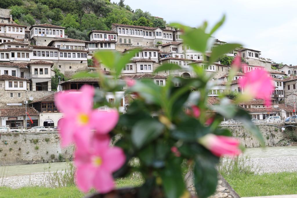 Boutique Hotel Muzaka Berat Dış mekan fotoğraf